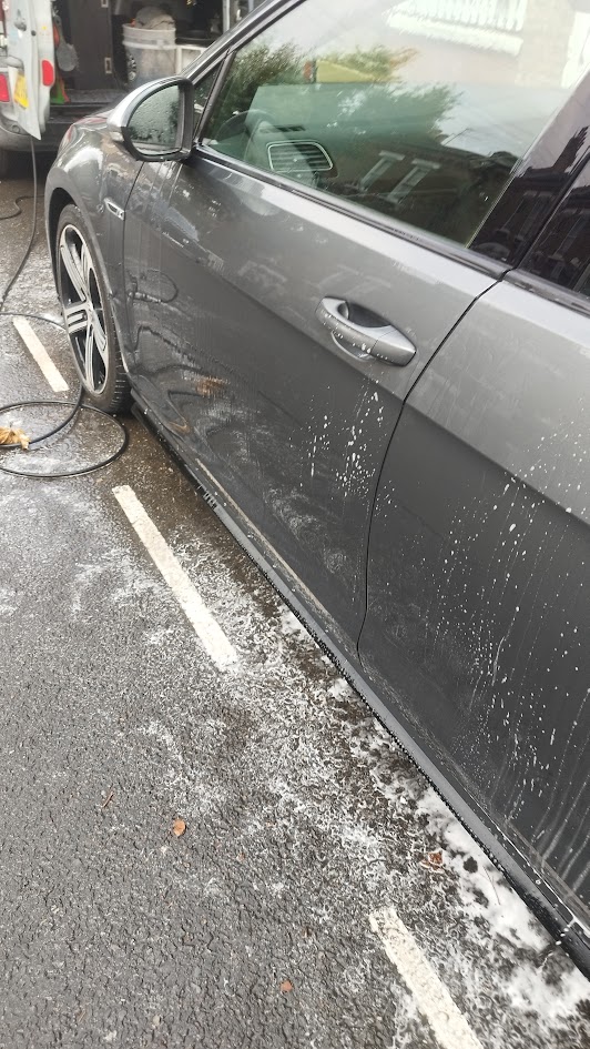 Monthly Car Valeting Service for Vehicle Maintenance 2 monthly-car-valeting-service-ecoverde-valeting-service